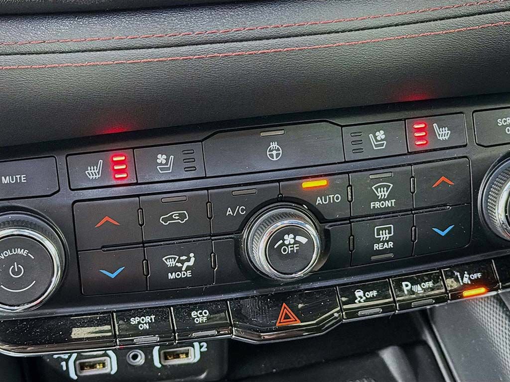 Used 2022 Dodge Durango R/T AWD/4WD image 44