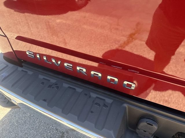 Used 2018 Chevrolet Silverado 1500 LTZ w/ LTZ Plus Package AWD/4WD image 8