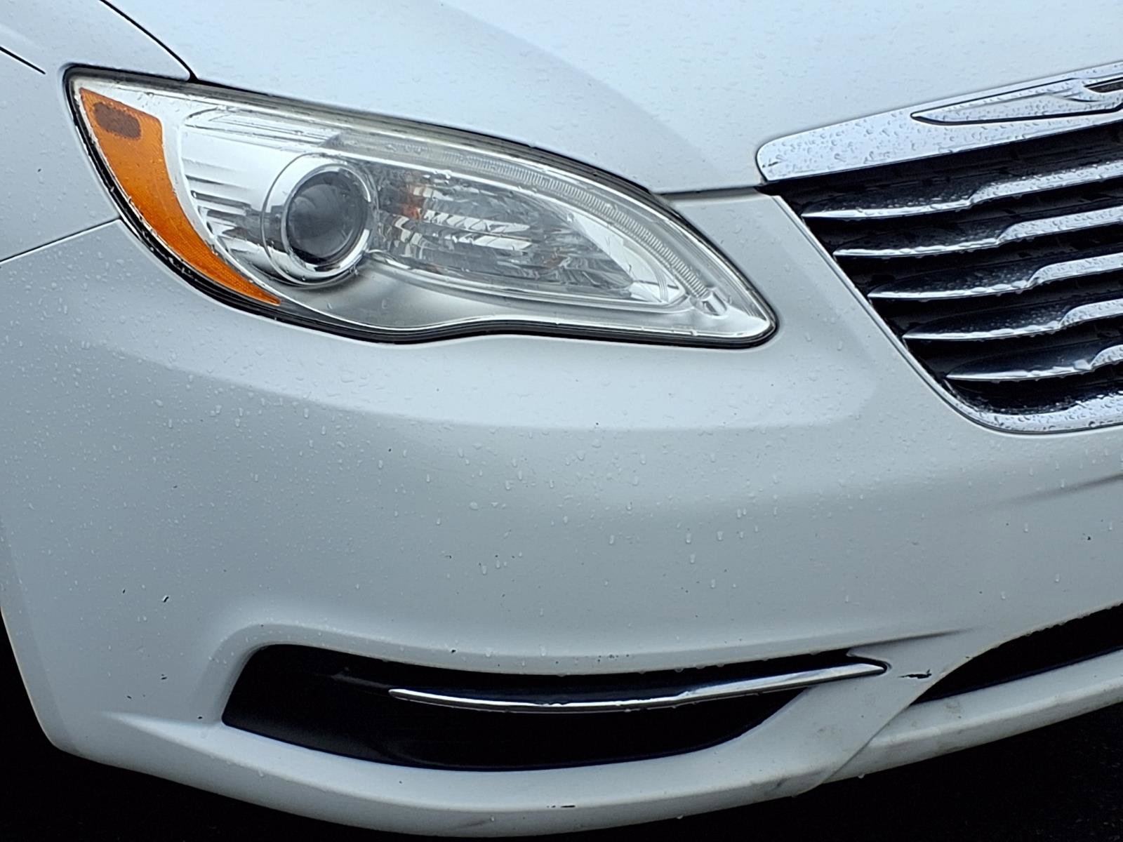 Used 2012 Chrysler 200 LX image 10