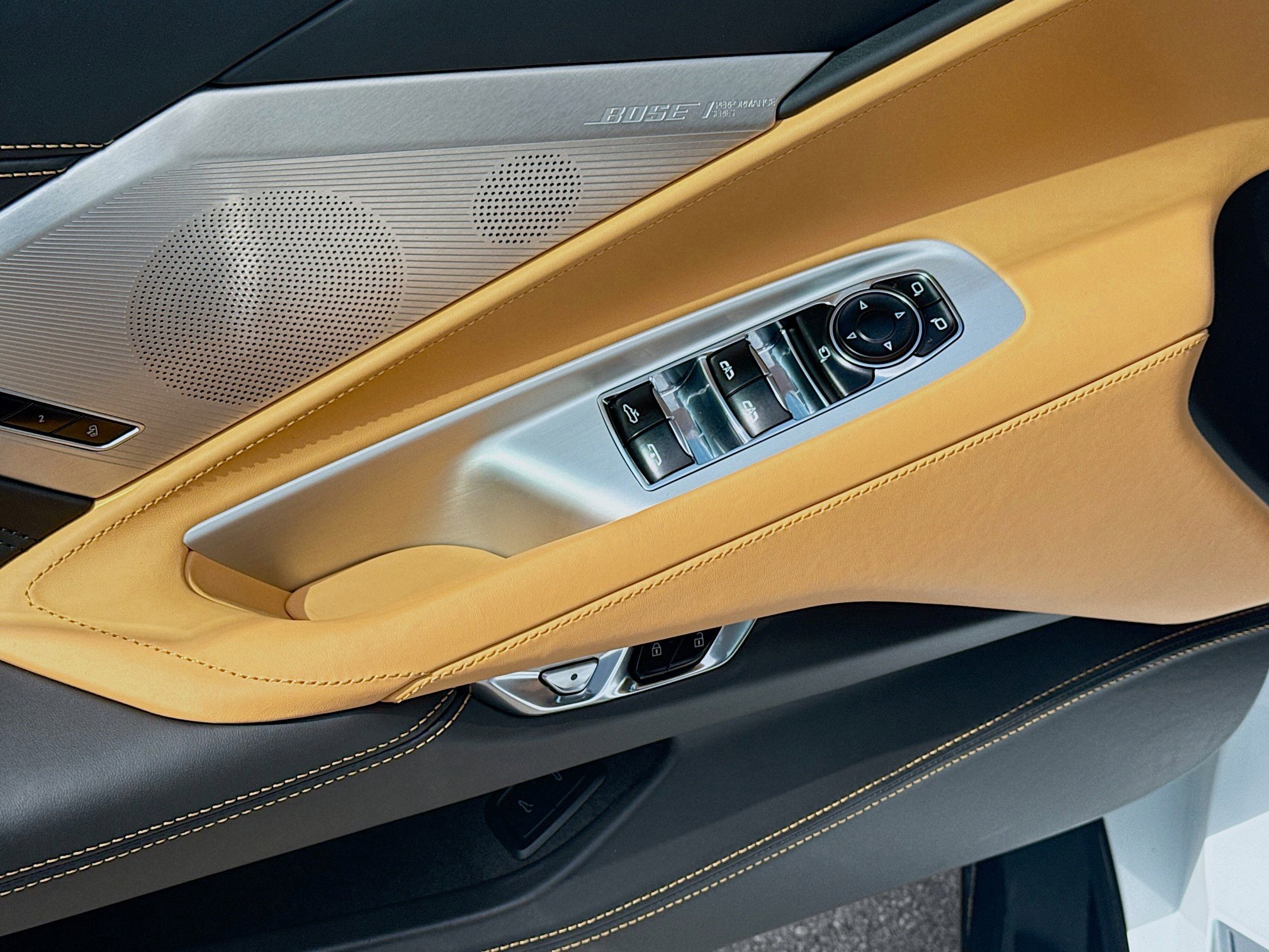 Used 2024 Chevrolet Corvette Z06 RWD image 15