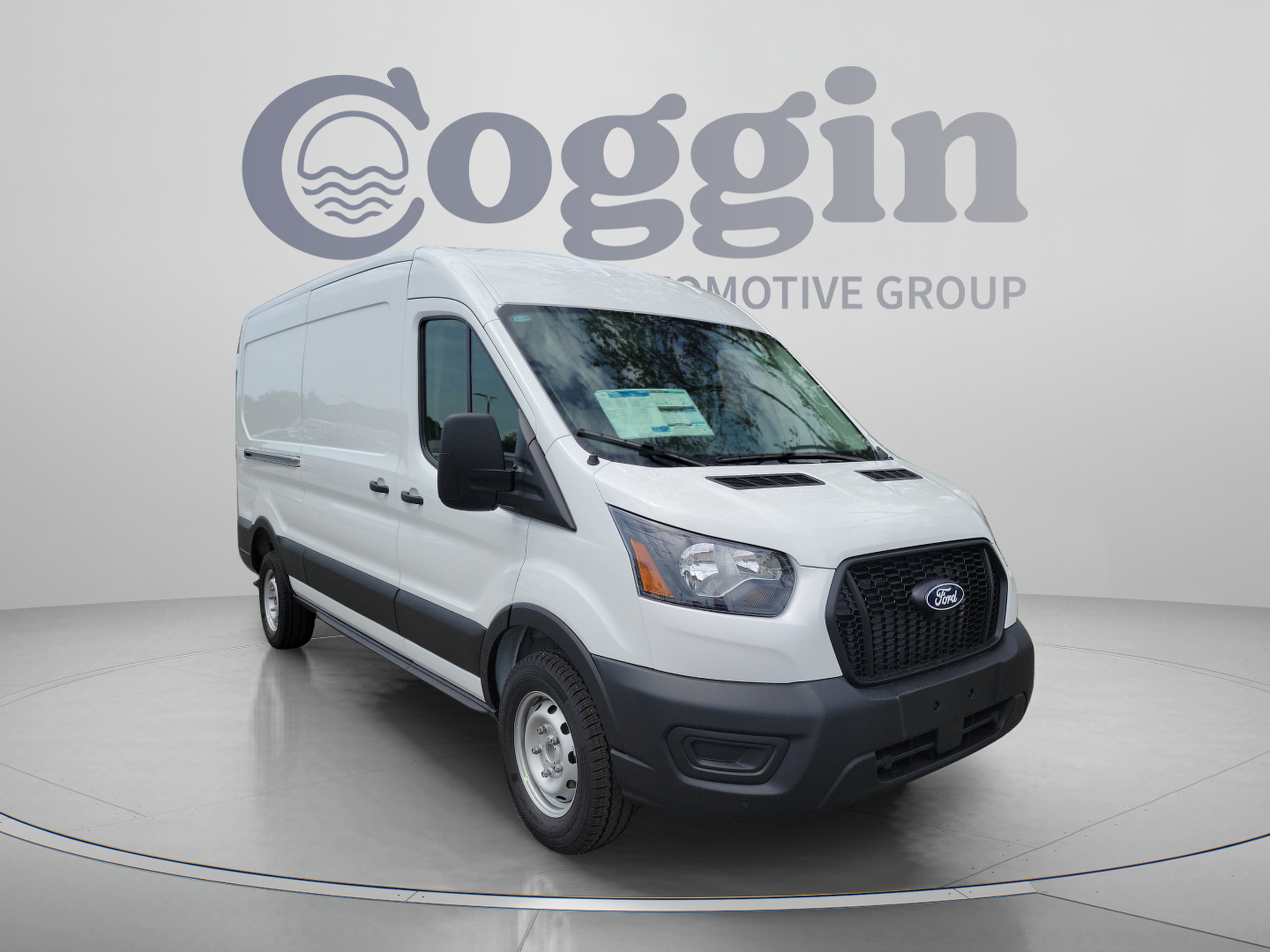 New 2026 Ford Transit 250 148 Medium Roof w/ Load Area Protection Package RWD image 4