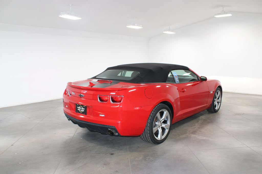 Used 2011 Chevrolet Camaro SS w/ RS Package RWD image 9