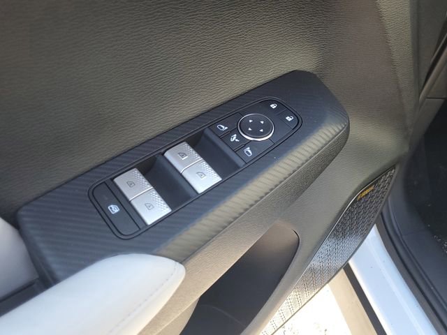 New 2026 Mitsubishi Outlander SE FWD image 18