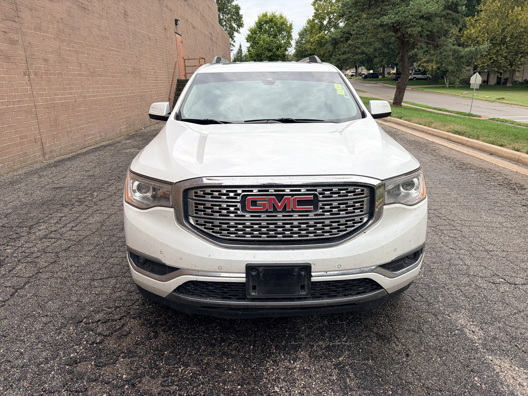 Used 2017 GMC Acadia Denali FWD image 8