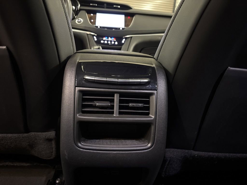 Certified 2025 Cadillac XT5 Premium Luxury image 19