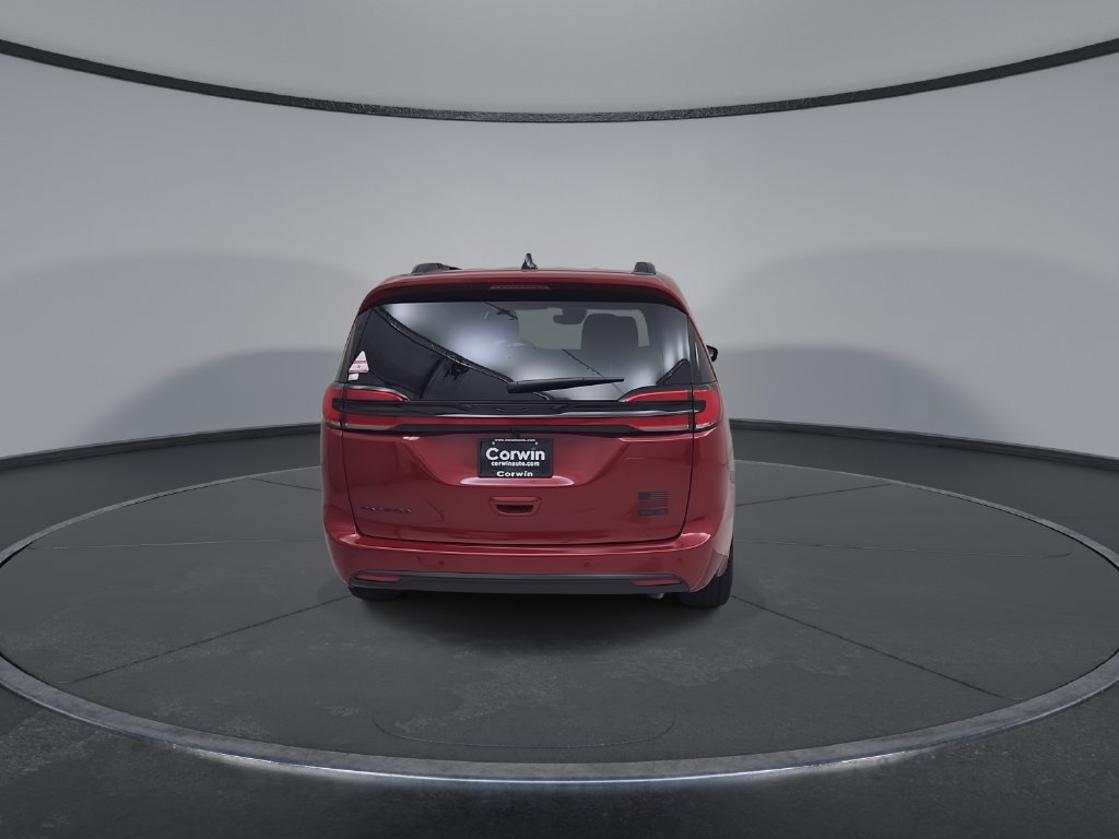 New 2027 Chrysler Pacifica Select AWD/4WD image 13