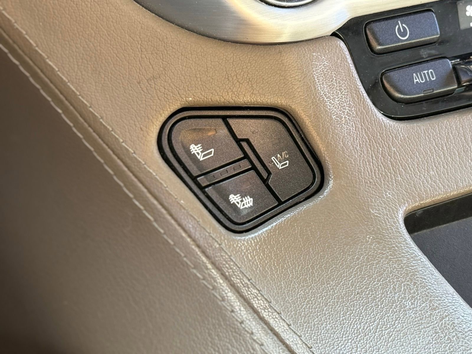 Used 2015 GMC Yukon SLT w/ Open Road Package image 35