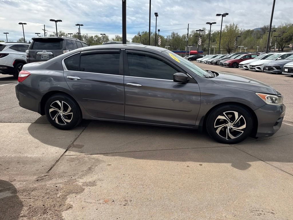 Used 2016 Honda Accord LX image 10