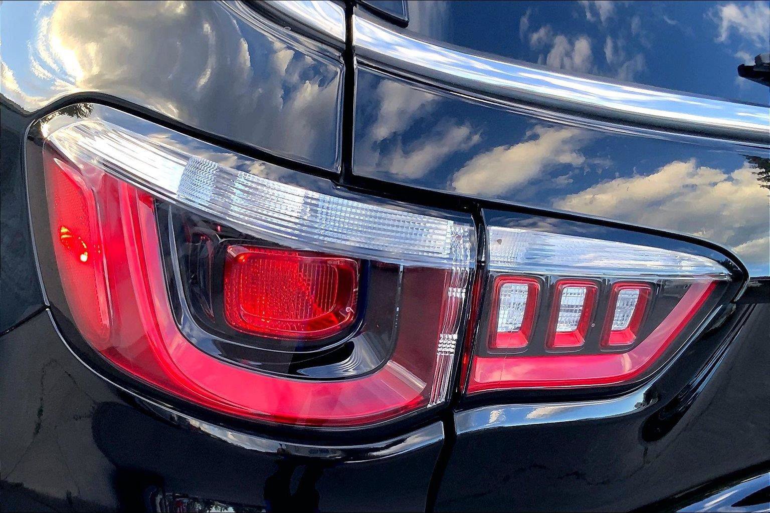 Certified 2025 Jeep Compass Sport AWD/4WD image 29