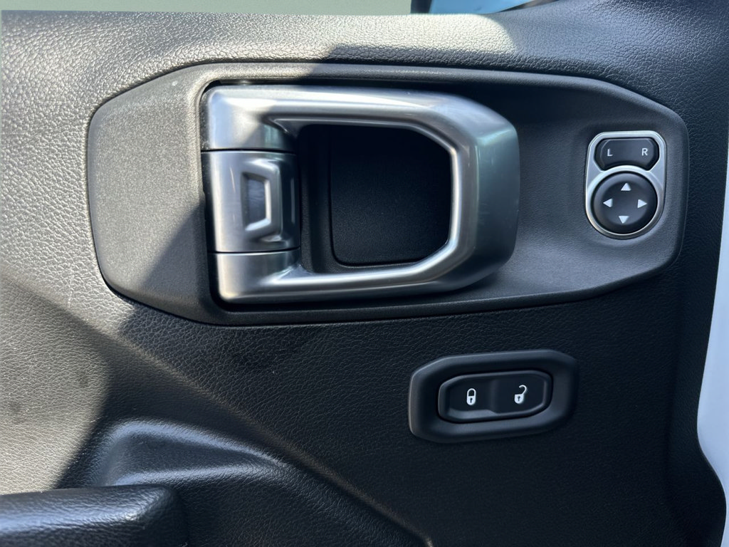 Certified 2023 Jeep Wrangler Sport AWD/4WD image 21