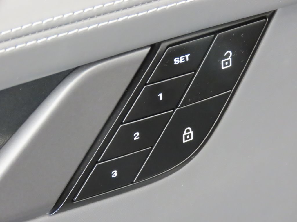 Certified 2023 Porsche 911 Carrera S RWD image 33
