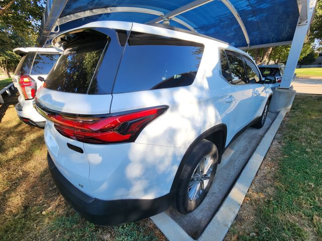 Used 2023 Chevrolet Traverse LT FWD image 3