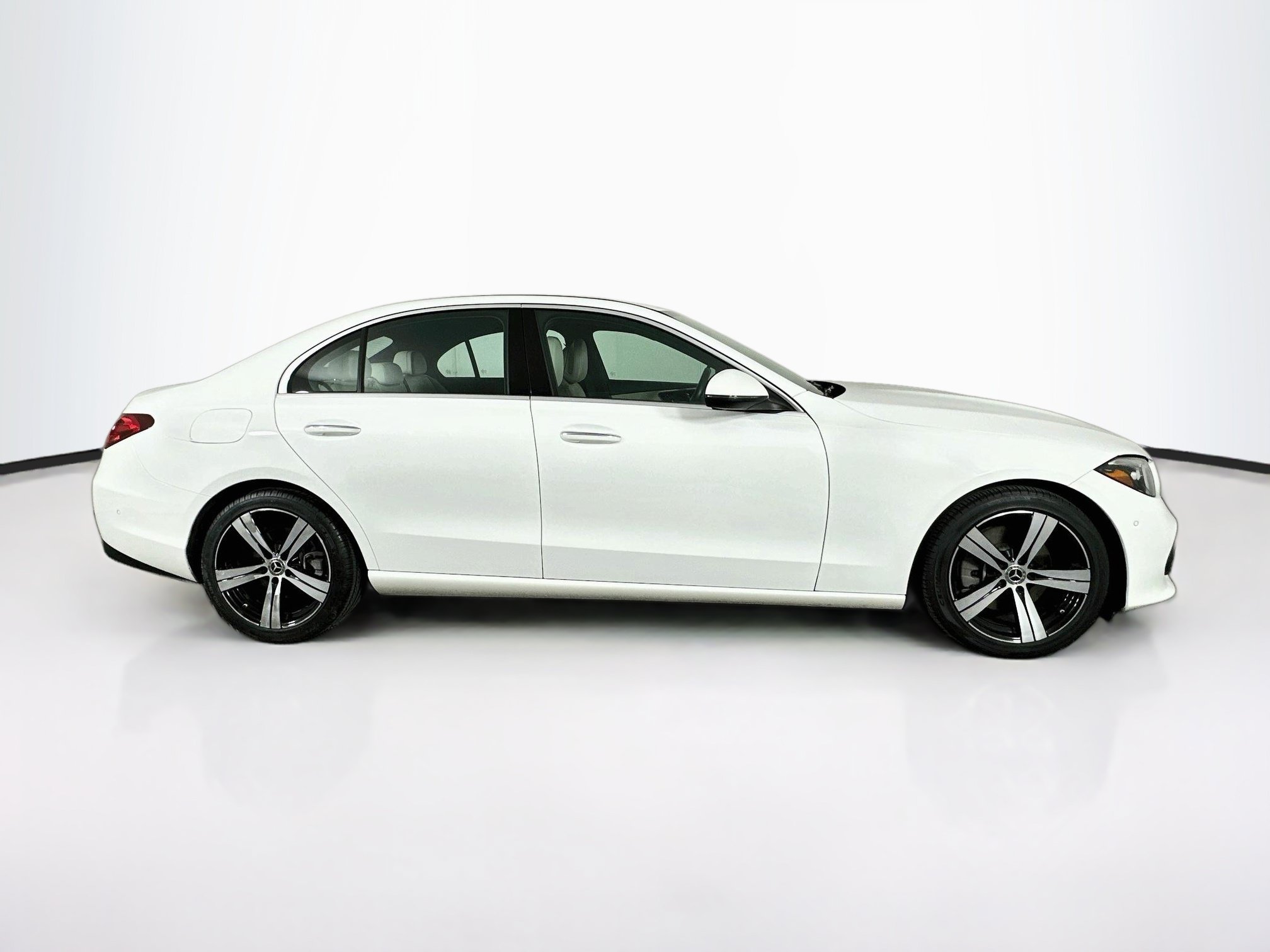 Used 2025 Mercedes-Benz C 300 Sedan image 10