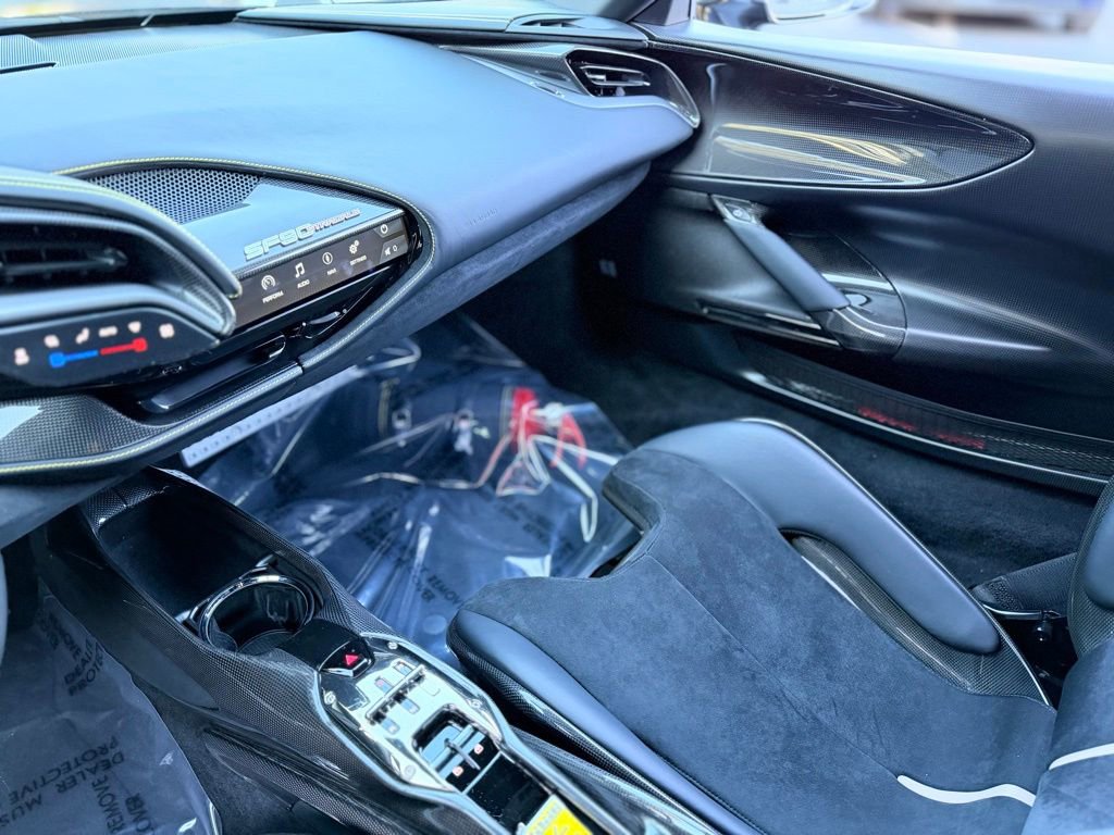 Used 2021 Ferrari SF90 Stradale image 39