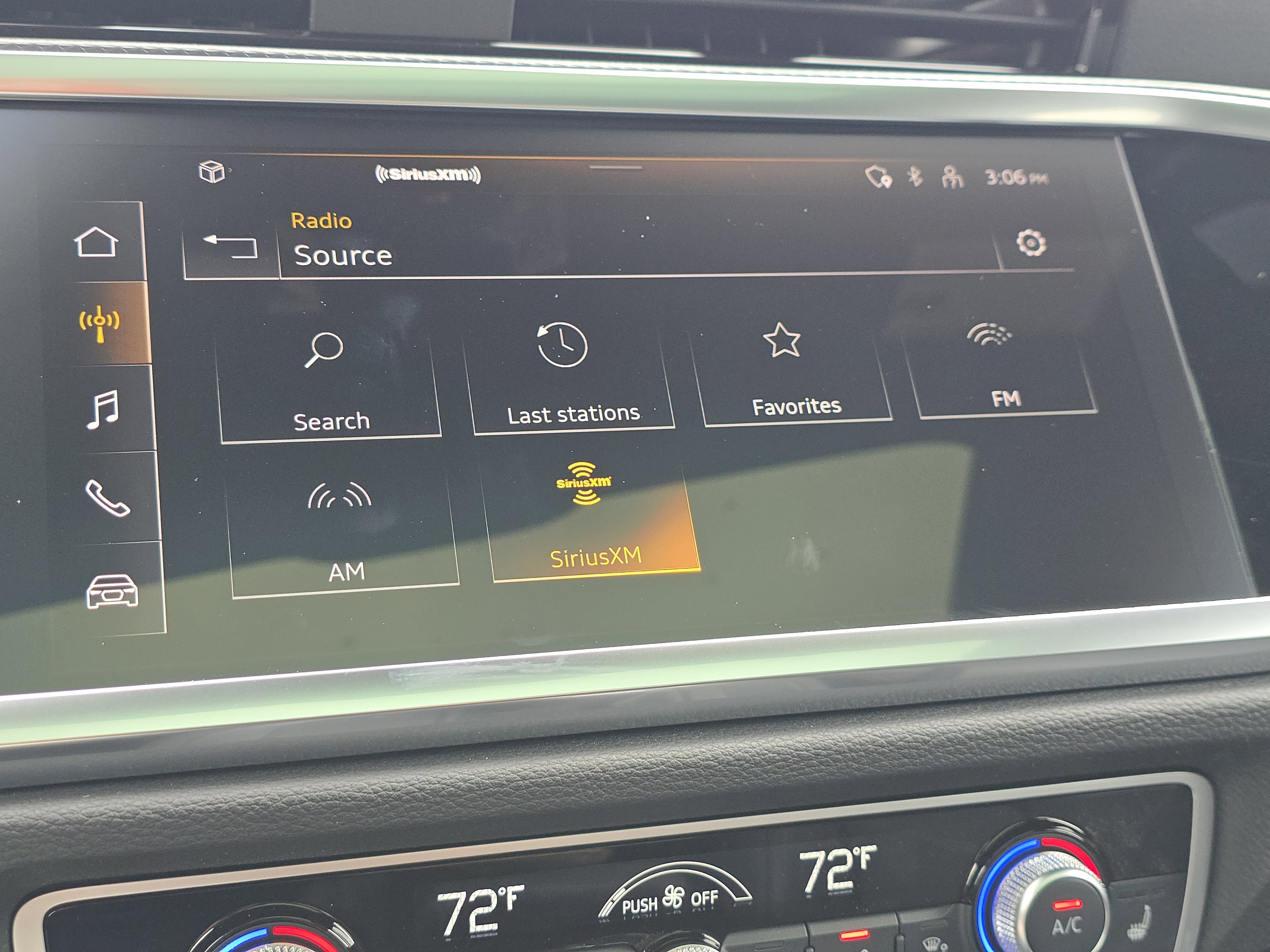 New 2025 Audi Q3 2.0T Premium image 14