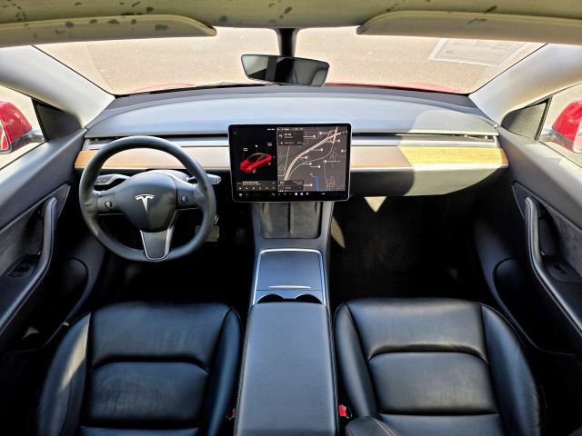 Used 2021 Tesla Model Y Long Range image 10