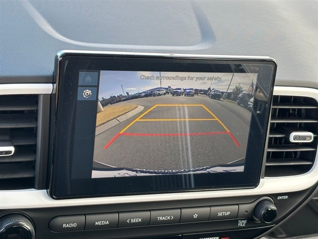 New 2026 Hyundai Venue SEL FWD image 17