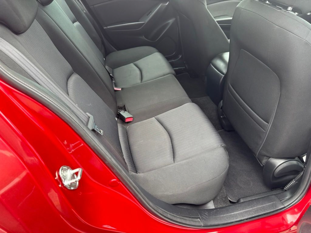 Used 2015 MAZDA MAZDA3 i Sport FWD image 31