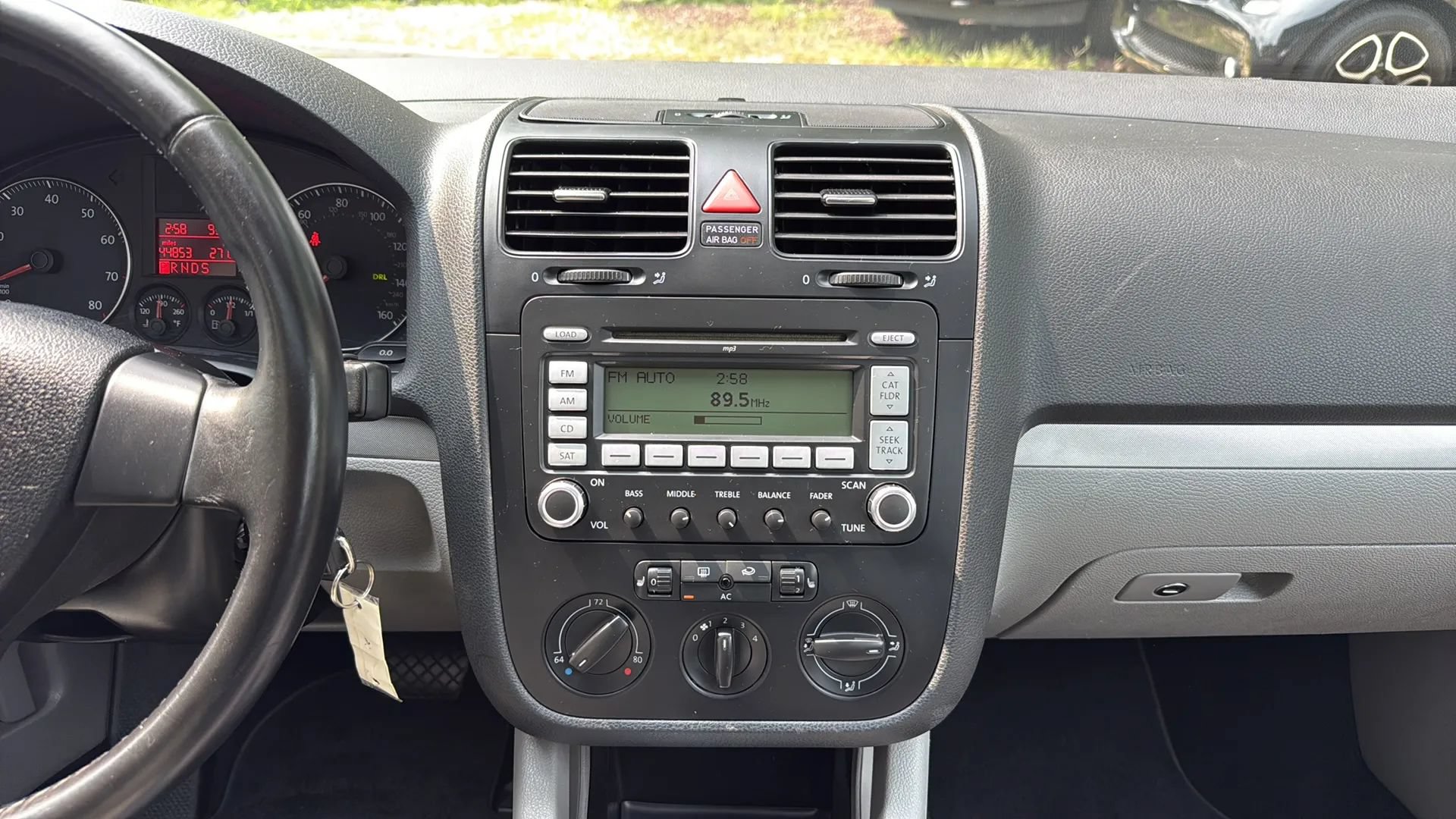 Used 2009 Volkswagen Jetta SE FWD image 19