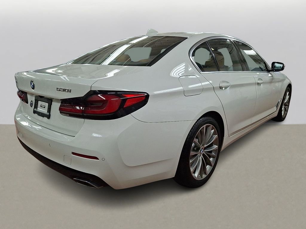 Certified 2023 BMW 530i xDrive w/ Premium Package image 3