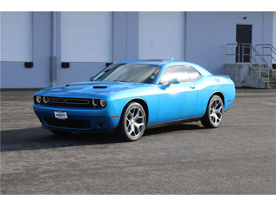Used 2015 Dodge Challenger SXT Plus image 1
