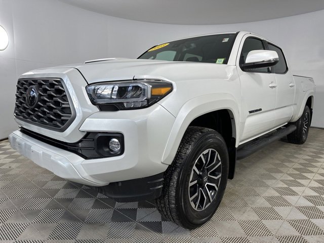 Used 2023 Toyota Tacoma TRD Sport image 3