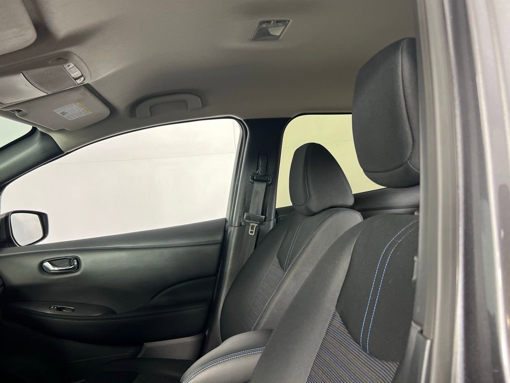 Used 2024 Nissan Leaf S image 20