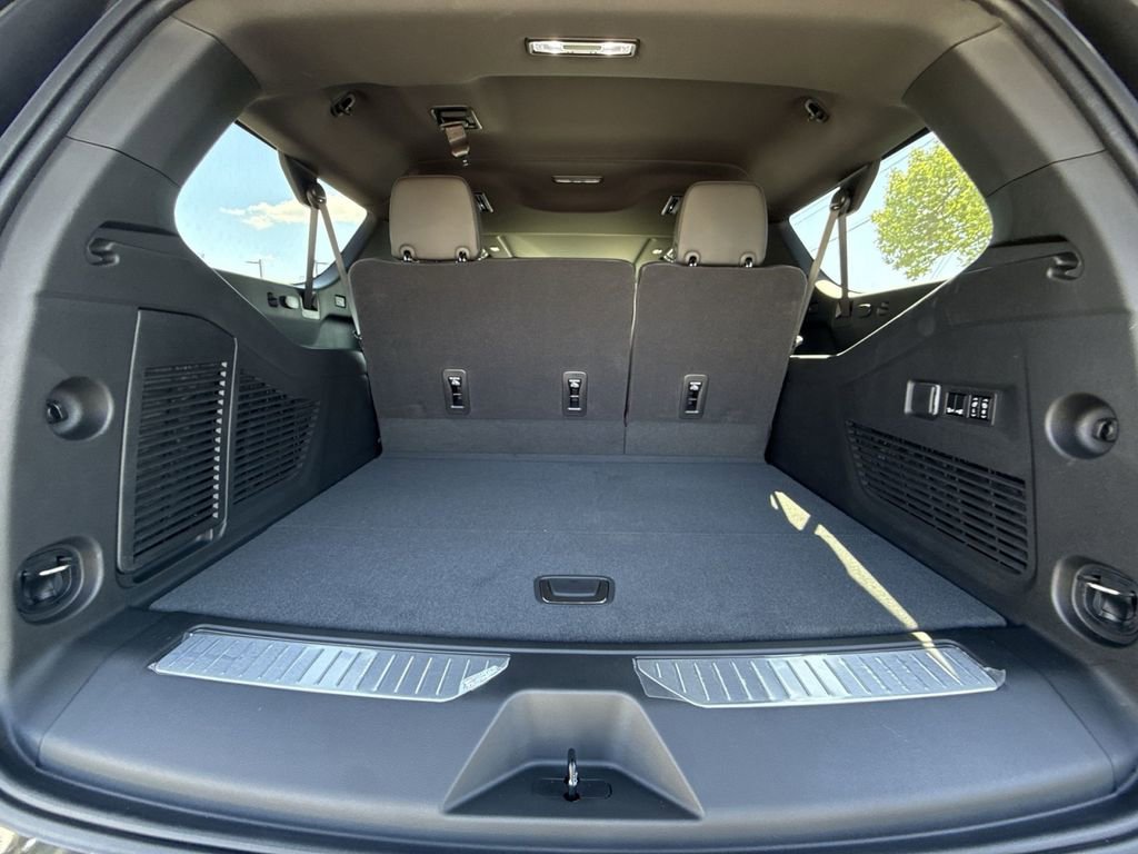 New 2026 GMC Yukon XL Denali w/ Sun & Power Step Package image 27