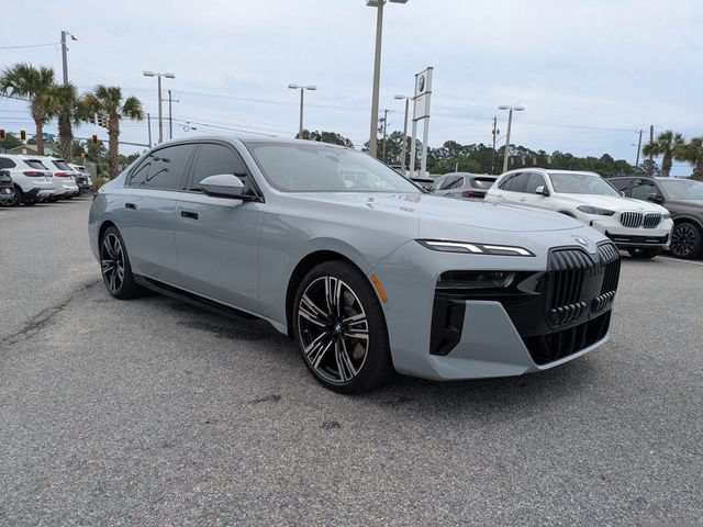 Used 2023 BMW 740i RWD image 2
