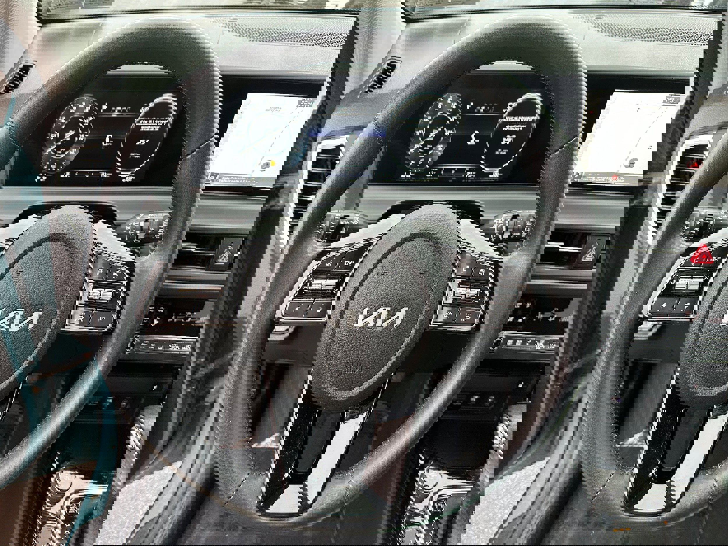 Used 2024 Kia Seltos EX image 34