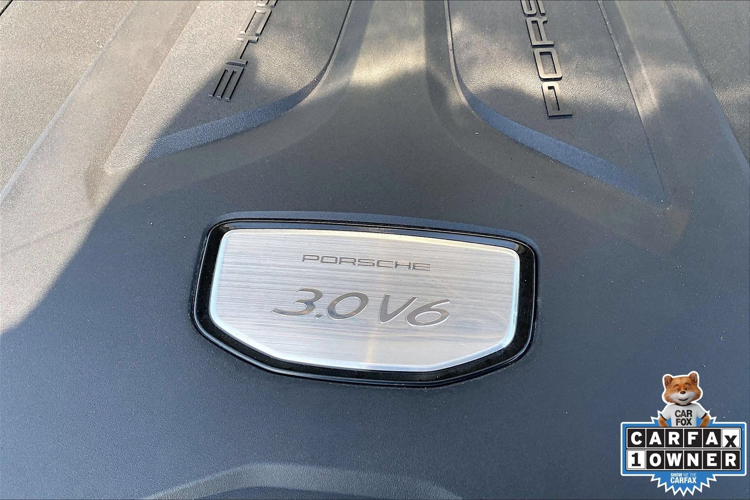 Used 2023 Porsche Cayenne Platinum Edition AWD/4WD image 29