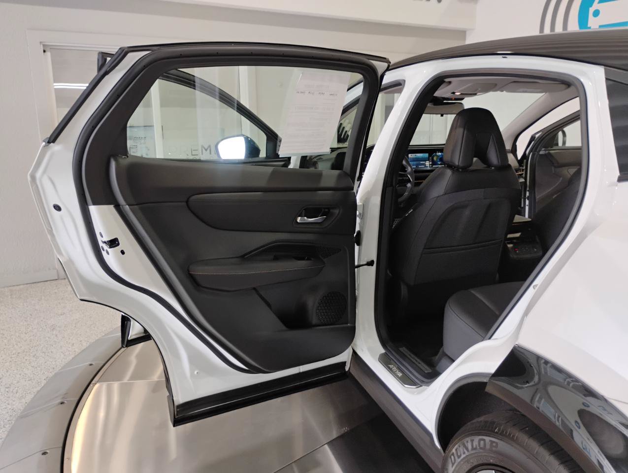 Used 2024 Nissan Ariya AWD image 74
