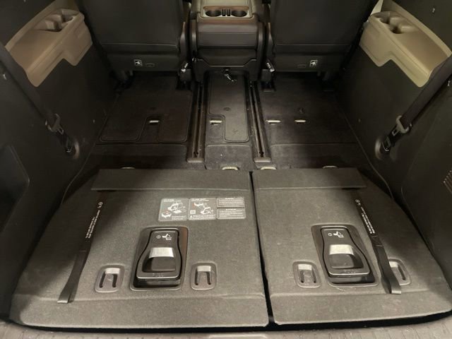 Used 2025 Kia Carnival image 54