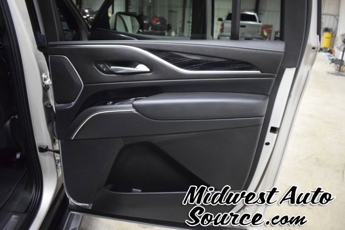 Used 2023 Cadillac Escalade ESV Sport w/ LPO, Illumination Package image 29
