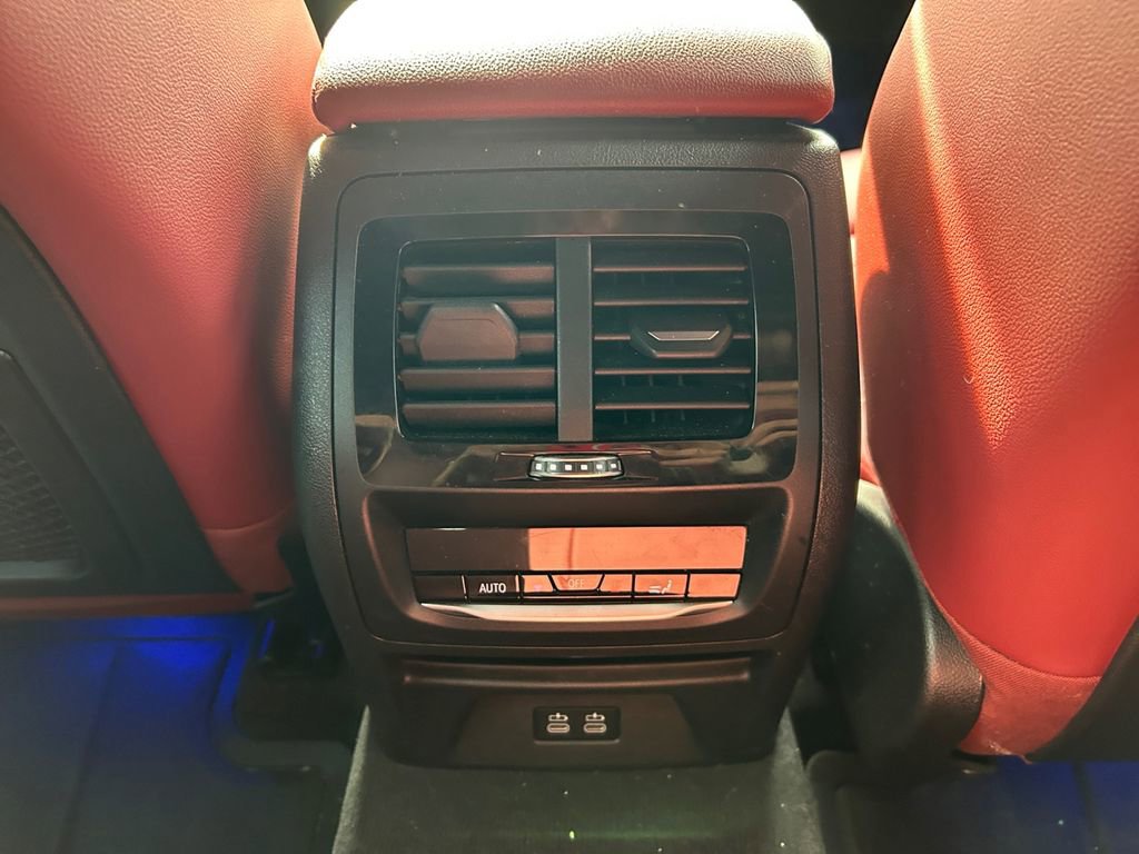 Used 2022 BMW X4 M40i w/ Parking Assistance Package AWD/4WD image 26