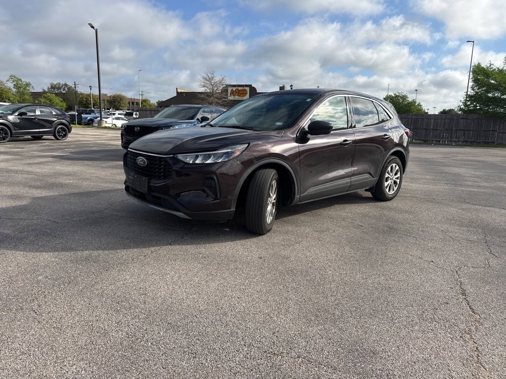 Used 2023 Ford Escape Active image 6