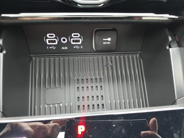 New 2026 Jeep Grand Cherokee Altitude AWD/4WD image 17