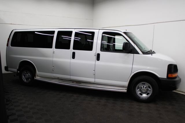 Used 2013 Chevrolet Express 3500 LS RWD image 3