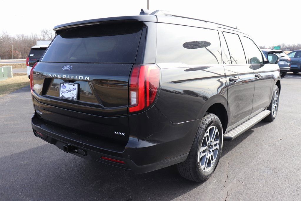 New 2026 Ford Expedition Max Active image 18
