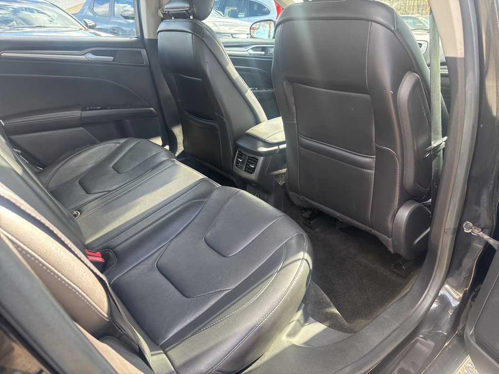 Used 2015 Ford Fusion Titanium image 33
