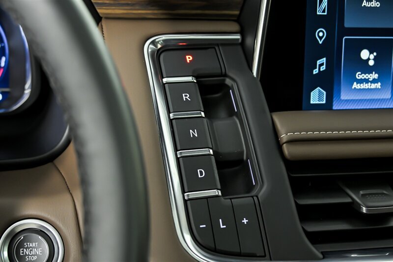 Used 2023 Chevrolet Tahoe High Country AWD/4WD image 27