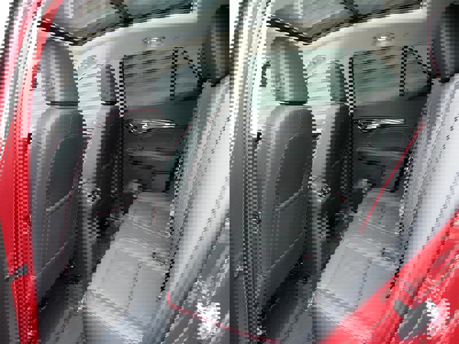 Used 2023 Buick Envision Essence w/ Sport Touring Package image 10