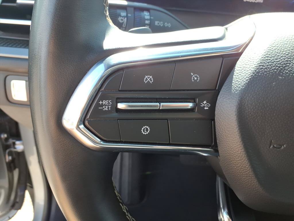 Used 2025 Chevrolet Traverse LT FWD image 25