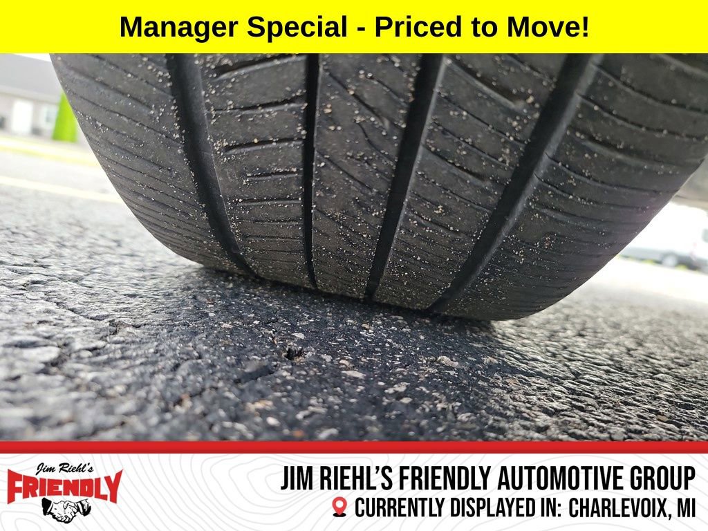 Used 2016 Volkswagen Golf S image 28