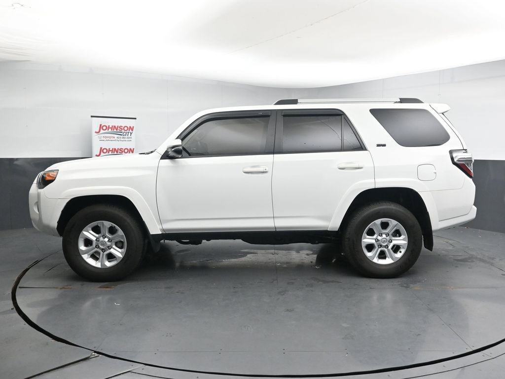 Used 2023 Toyota 4Runner SR5 Premium w/ Moonroof Package AWD/4WD image 5