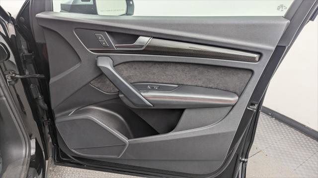 Used 2019 Audi SQ5 Premium Plus w/ Premium Plus Package image 23