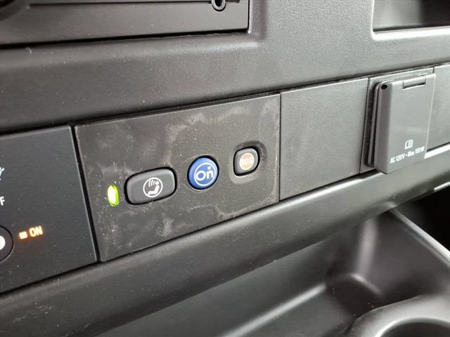 New 2026 Chevrolet Express 2500 w/ Driver Convenience Package RWD image 33