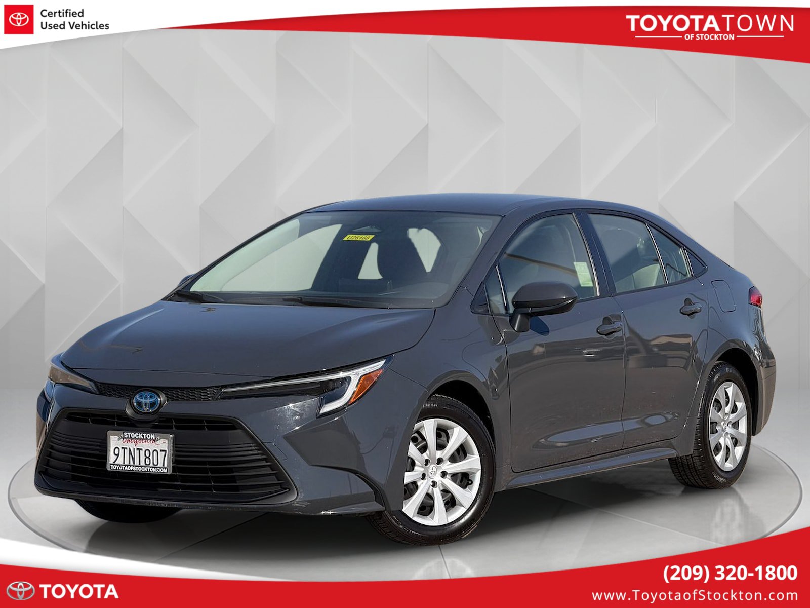 Certified 2025 Toyota Corolla LE FWD image 1