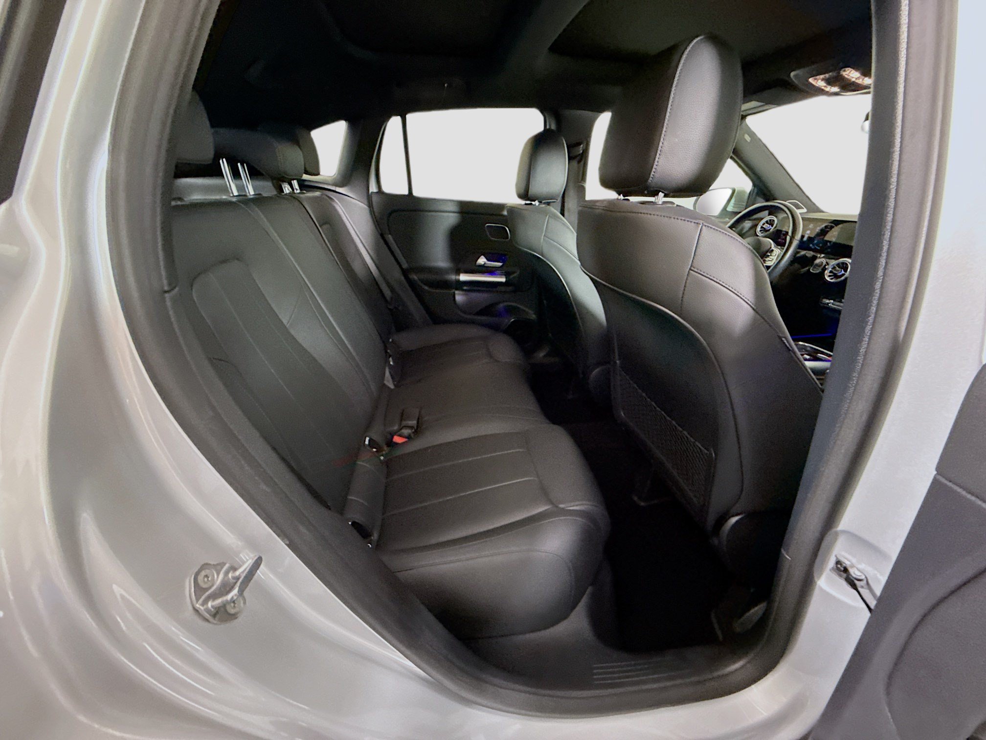 Used 2023 Mercedes-Benz GLA 250 4MATIC w/ Premium Package image 27