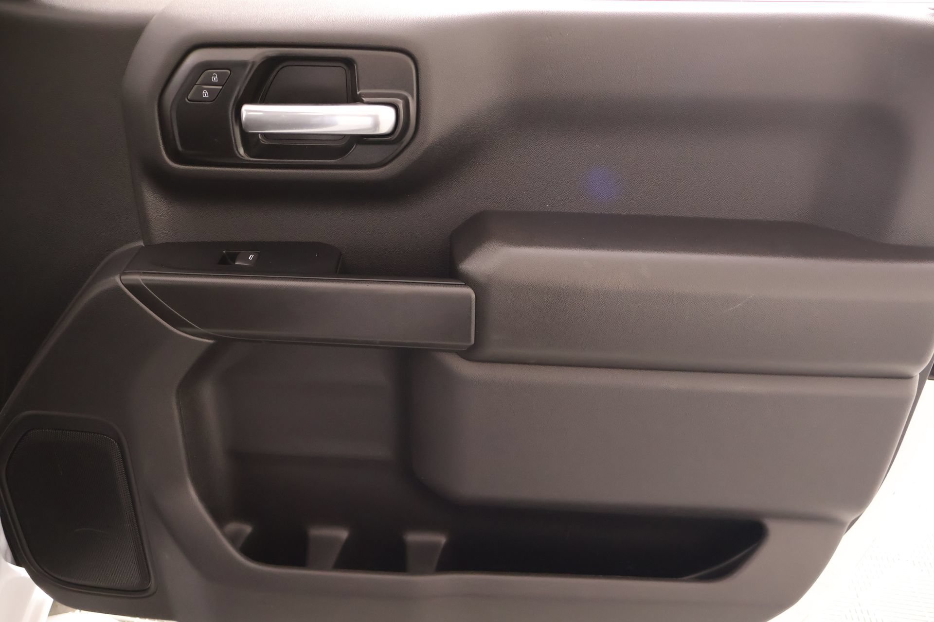 Used 2025 Chevrolet Silverado 1500 W/T RWD image 12